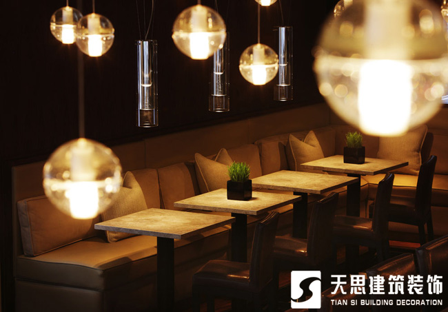 <a href=http://www.dafuhao6.com/anli/ target=_blank class=infotextkey>合肥工裝</a>公司